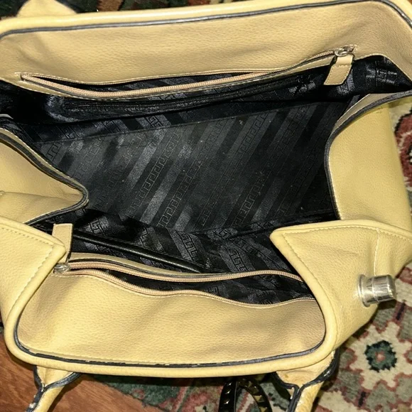 Tod's Leather Top Handle Satchel Handbag Purse
